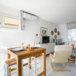 Charmant T2 Terrasse , A 5min A Pieds De La Gare Et Centre Ville, Clim Apartment Avignon